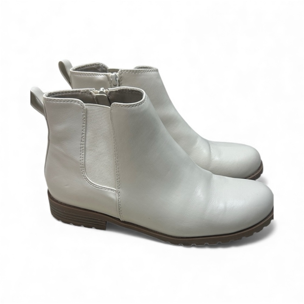 Sonoma Women's Off-White Ankle Boots